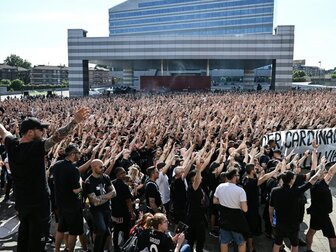 Italien: AC-Mailand-Fans protestieren gegen Vereinsspitze Italien: AC-Mailand-Fans protestieren gegen Vereinsspitze