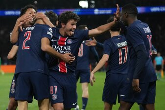 Junge Profis wie João Neves (Mitte) statt der ganz großen Stars haben Paris Saint-Germain in das Finale der Champions League geführt. Junge Profis wie João Neves (Mitte) statt der ganz großen Stars haben Paris Saint-Germain in das Finale der Champions League geführt.
