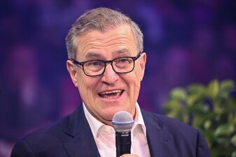 Bayerns Vorstandschef Jan-Christian Dreesen äußert sich zum Absage von Nationalspieler Florian Wirtz.