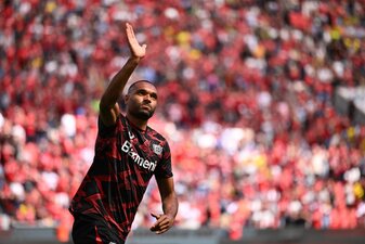 Jonathan Tah bei seinem Abschied aus Leverkusen. Jonathan Tah bei seinem Abschied aus Leverkusen.