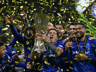 Foto: "Großartiges Gefühl": Chelsea feiert historisches "Quadruple"