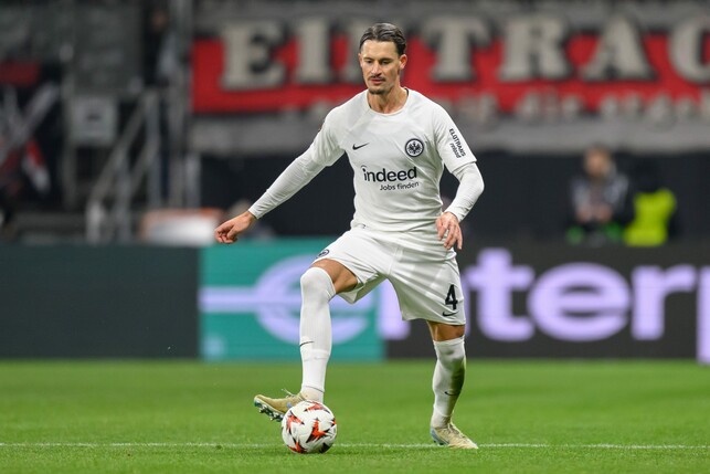 Robin Koch wird Eintracht Frankfurt wohl langfristig erhalten bleiben. | Foto: Christian Kaspar-Bartke/Getty Images