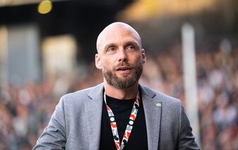 Hat einen neuen Trainer geholt: Sportvorstand Book. Hat einen neuen Trainer geholt: Sportvorstand Book.