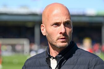 Neuer Trainer des VfL Wolfsburg: der Niederländer Paul Simonis. Neuer Trainer des VfL Wolfsburg: der Niederländer Paul Simonis.
