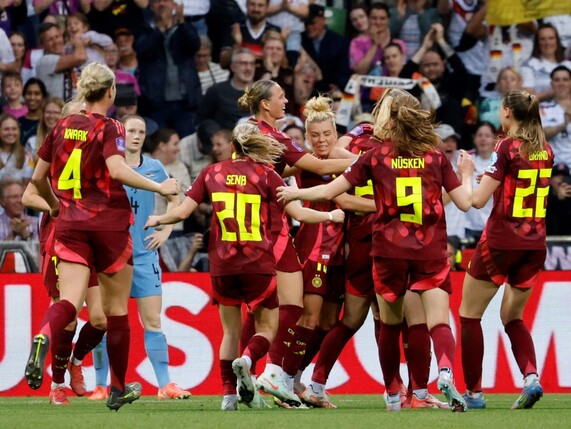Weltrangliste: DFB-Frauen weiter auf Rang drei