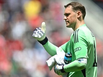 Kahn über Neuer: "Irgendwann sind natürliche Grenzen gesetzt" Kahn über Neuer: "Irgendwann sind natürliche Grenzen gesetzt"