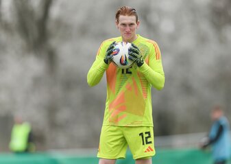 Mit dem Rücken zur Wand: Macht die deutsche U19 heute trotzdem den Halbfinaleinzug fest? Foto: Selim Sudheimer/Getty Images for DFB Mit dem Rücken zur Wand: Macht die deutsche U19 heute trotzdem den Halbfinaleinzug fest? Foto: Selim Sudheimer/Getty Images for DFB