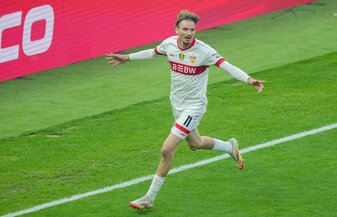 Nick Woltemade weckt mit seiner starken Saison Interesse - er traf auch im Endspiel des DFB-Pokals für den VfB. Nick Woltemade weckt mit seiner starken Saison Interesse - er traf auch im Endspiel des DFB-Pokals für den VfB.
