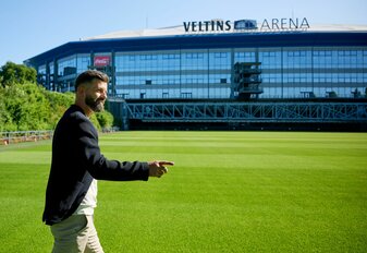 Miron Muslic schickte seine Spieler erstmals auf den Trainingsplatz. Miron Muslic schickte seine Spieler erstmals auf den Trainingsplatz.