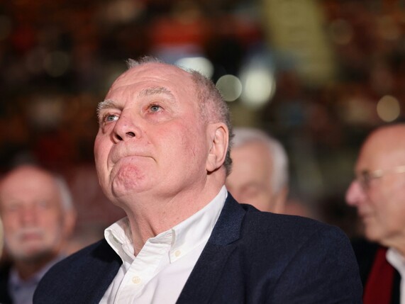 Hoeneß lobt seine Bayern: "Sehr zufrieden"