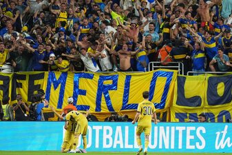 Die Boca Juniors feiern ihren zwischenzeitlichen Ausgleich gegen den FC Bayern emotional. Die Boca Juniors feiern ihren zwischenzeitlichen Ausgleich gegen den FC Bayern emotional.