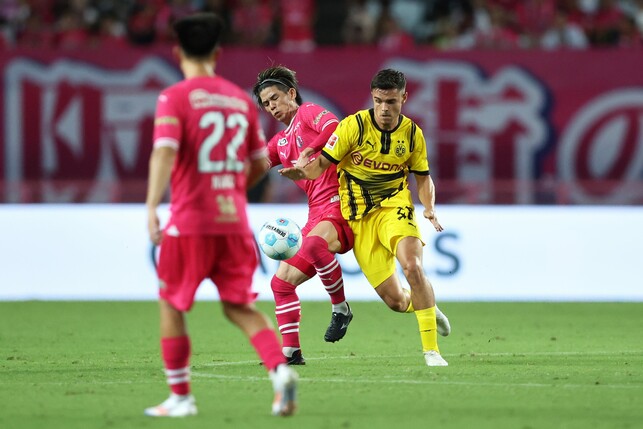 Wätjen (r.) soll in Bochum Spielpraxis bekommen. Foto: Kiyoshi Ota/Getty Images