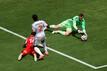 Manuel Neuer parierte bei der Niederlage gegen Benfica zweimal sehr stark. | Foto: Michael Reaves/Getty Images