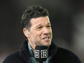 "Sinnbildlich": Ballack kritisiert Sané "Sinnbildlich": Ballack kritisiert Sané