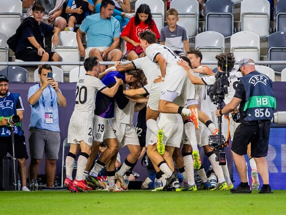 TV-Quote: Bis zu 4,61 Millionen sehen Final-Einzug der U21