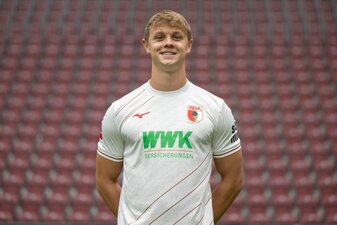 Robert Gumny kommt auf über 100 Einsätze für den FC Augsburg. | Foto: Christian Kaspar-Bartke/Getty Images Robert Gumny kommt auf über 100 Einsätze für den FC Augsburg. | Foto: Christian Kaspar-Bartke/Getty Images