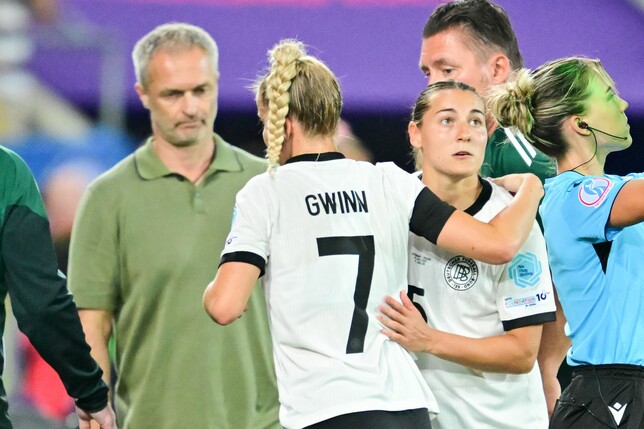 Carlotta Wamser (r) vertritt nun Giulia Gwinn. 