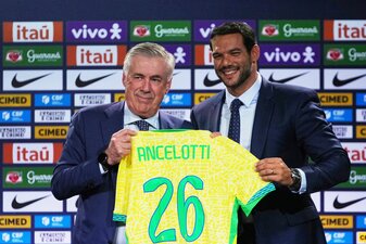 Der Italiener soll die Südamerikaner 20226 zum WM-Titel führen. (Archivfoto) Der Italiener soll die Südamerikaner 20226 zum WM-Titel führen. (Archivfoto)