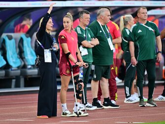 DFB-Direktorin Nia Künzer (l) steht für die nächsten Jahre in der Verantwortung. DFB-Direktorin Nia Künzer (l) steht für die nächsten Jahre in der Verantwortung.