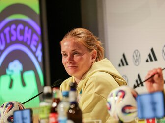 Fehlende Konstanz: DFB-Frauen arbeiten mit Sportpsychologen Fehlende Konstanz: DFB-Frauen arbeiten mit Sportpsychologen