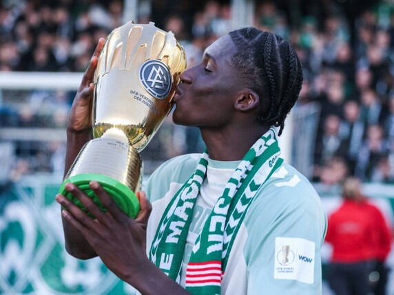 Werder stattet Coulibaly mit Profivertrag aus