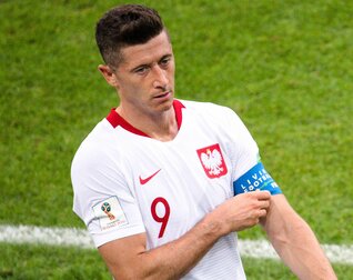 Polnische Medien spekulieren auf den Rücktritt vom Rücktritt Lewandowskis aus der Nationalelf. (Archivbild) Polnische Medien spekulieren auf den Rücktritt vom Rücktritt Lewandowskis aus der Nationalelf. (Archivbild)