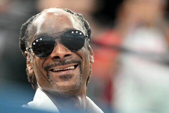 US-Rapper Snoop Dogg ist nun Miteigentümer bei Swansea City. US-Rapper Snoop Dogg ist nun Miteigentümer bei Swansea City.