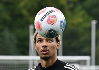 Der Wechsel von Hugo Ekitiké zum FC Liverpool rückt näher. Der Wechsel von Hugo Ekitiké zum FC Liverpool rückt näher.