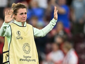 Italien in Tränen, Ärger über Elfmeter: "Ein grausamer Streich" Italien in Tränen, Ärger über Elfmeter: "Ein grausamer Streich"