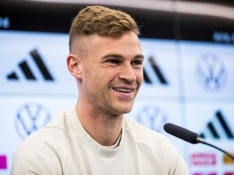 "Es hilft": Kimmich freut sich über Rückkehr auf die Sechs "Es hilft": Kimmich freut sich über Rückkehr auf die Sechs