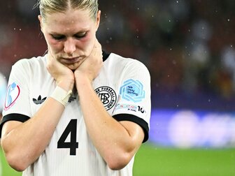 "Komplett zerplatzt": Knaak blickt emotional auf EM-Aus zurück "Komplett zerplatzt": Knaak blickt emotional auf EM-Aus zurück