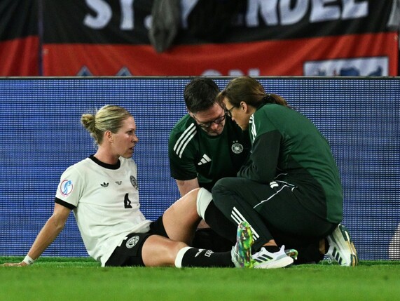 Nationalspielerin Knaak erleidet Meniskusverletzung