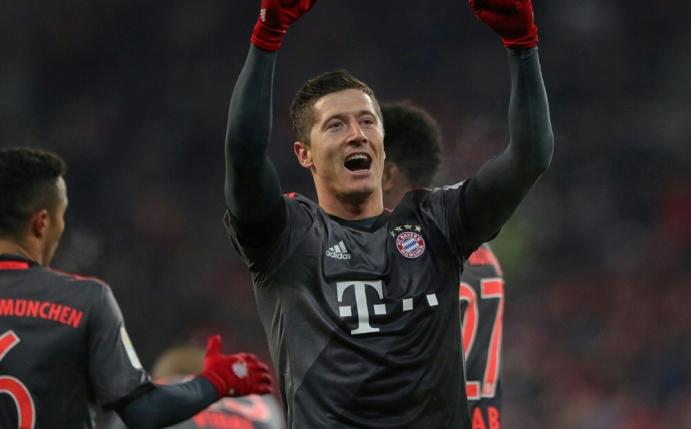 Lewandowski war in Mainz erneut doppelt erfolgreich (Quelle: FIRO/SID)
<br>© 2016 SID
