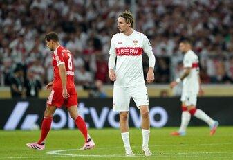 Kein Wechsel ins andere Trikot: Woltemade bleibt beim VfB. Foto: Daniela Porcelli/Getty Images Kein Wechsel ins andere Trikot: Woltemade bleibt beim VfB. Foto: Daniela Porcelli/Getty Images