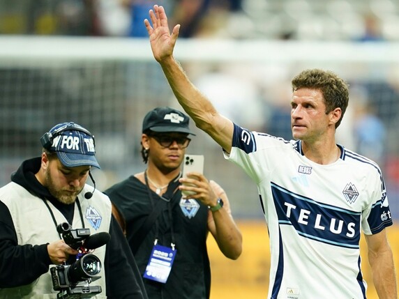Abseitstor beim 1:1: Müller-Mania beim Debüt für Vancouver