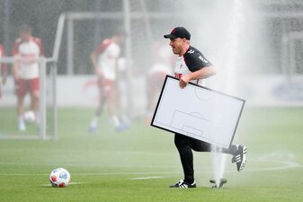 Lukas Kwasniok bringt beim 1. FC Köln frischen Wind. Lukas Kwasniok bringt beim 1. FC Köln frischen Wind.