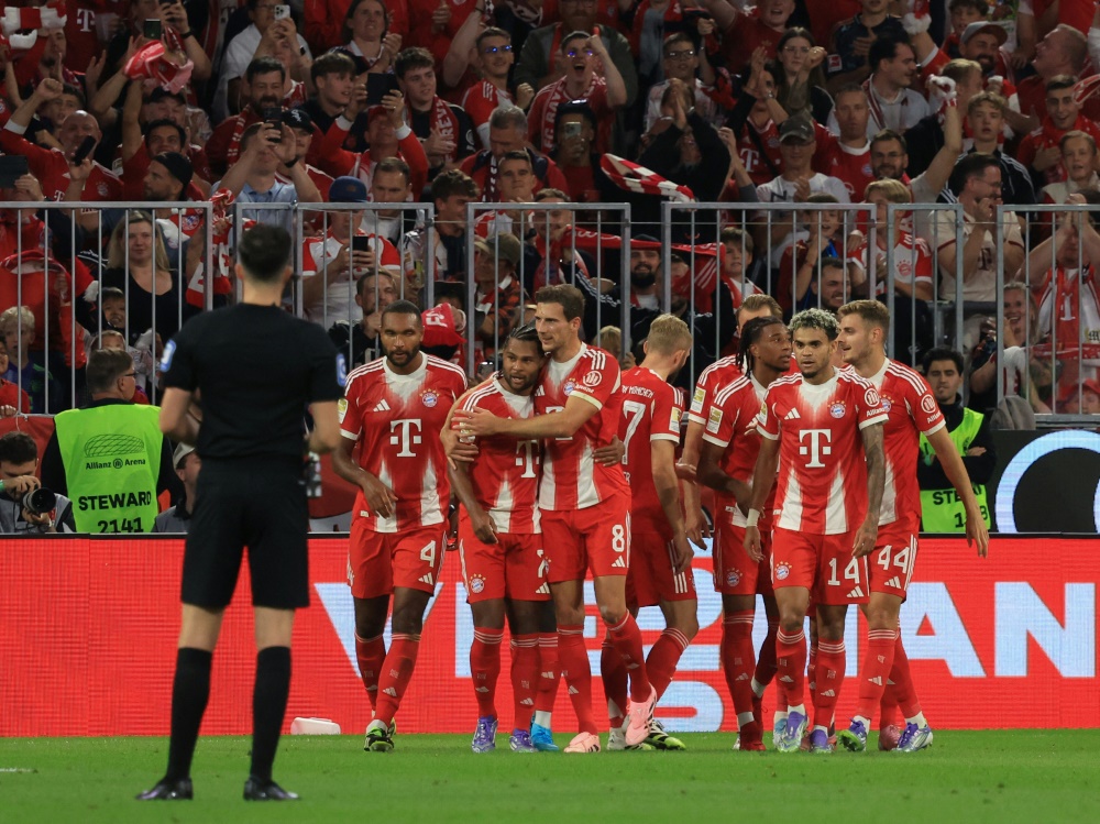 Hattrick von Kane: Bayern mit Machtdemonstration zum Auftakt