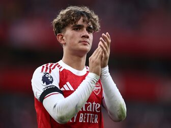 Debüt mit 15: Arsenal feiert "Wow-man" Debüt mit 15: Arsenal feiert "Wow-man"