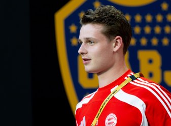 Jonas Urbig wird den gesperrten Manuel Neuer im Bayern-Tor ersetzen. (Archivbild)