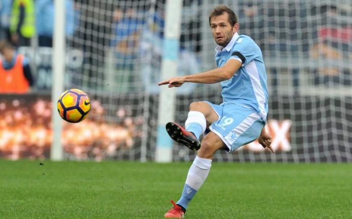 Senad Lulic beleidigt Rüdiger nach dem Hauptstadtderby (Quelle: PIXATHLON/SID)