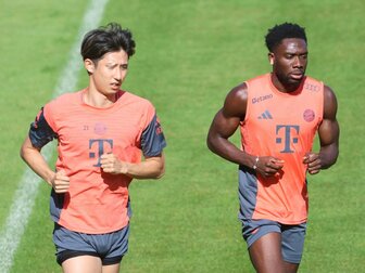 FC Bayern: Davies trainiert wieder mit Ball FC Bayern: Davies trainiert wieder mit Ball