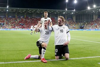 Bei der U21-EM jubelten Woltemade und Nebel zusammen im DFB-Trikot. Bei der U21-EM jubelten Woltemade und Nebel zusammen im DFB-Trikot.