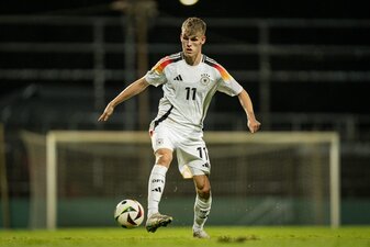 Anton Kade spiel nun für den FC Augsburg. | Foto: Fabio Deinert/Getty Images for DFB Anton Kade spiel nun für den FC Augsburg. | Foto: Fabio Deinert/Getty Images for DFB