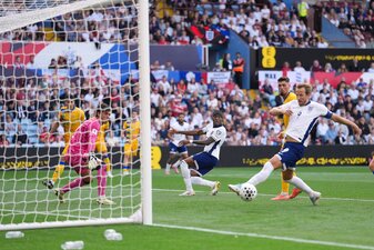 England und Kapitän Harry Kane gewannen auch das vierte Qualifikationsspiel zur Fußball-WM. England und Kapitän Harry Kane gewannen auch das vierte Qualifikationsspiel zur Fußball-WM.
