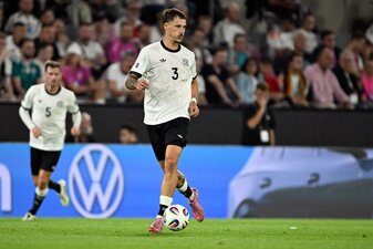 Robin Koch ist in den Augen von Eintracht Frankfurts Sportvorstand Markus Krösche der momentan beste deutsche Abwehrspieler. Robin Koch ist in den Augen von Eintracht Frankfurts Sportvorstand Markus Krösche der momentan beste deutsche Abwehrspieler.