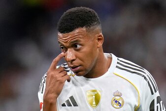 Kylian Mbappé äußert sich kritisch zum Fußballgeschäft. Kylian Mbappé äußert sich kritisch zum Fußballgeschäft.