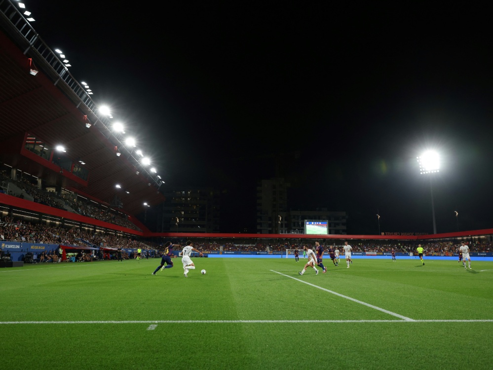 Kantersieg im Ausweichstadion: Barca fertigt Valencia ab