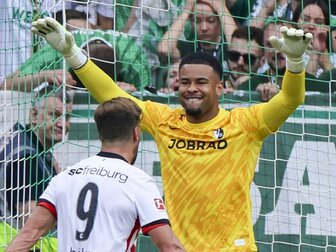 Atubolu unbezwingbar: Freiburg schießt sich warm für Europa Atubolu unbezwingbar: Freiburg schießt sich warm für Europa
