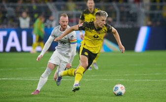 Nationalspieler Nico Schlotterbeck (r) überzeugte bei seinem Comeback. Nationalspieler Nico Schlotterbeck (r) überzeugte bei seinem Comeback.