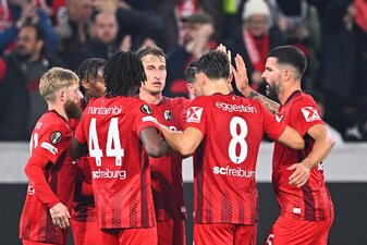 Traf zum 1:0 für Freiburg: Mittelfeldspieler Patrick Osterhage (M.). Traf zum 1:0 für Freiburg: Mittelfeldspieler Patrick Osterhage (M.).